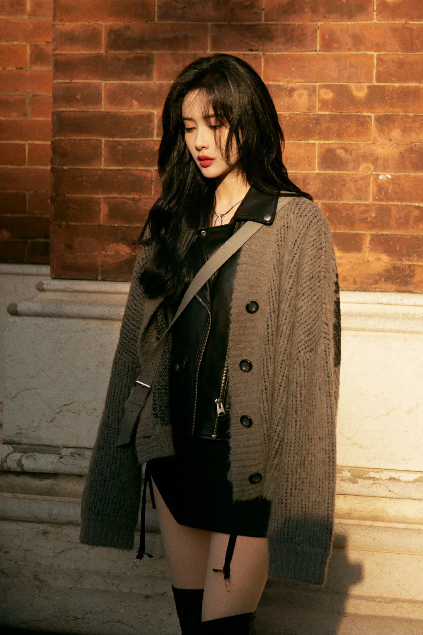 孟子义秋冬穿搭光影美女手机壁纸