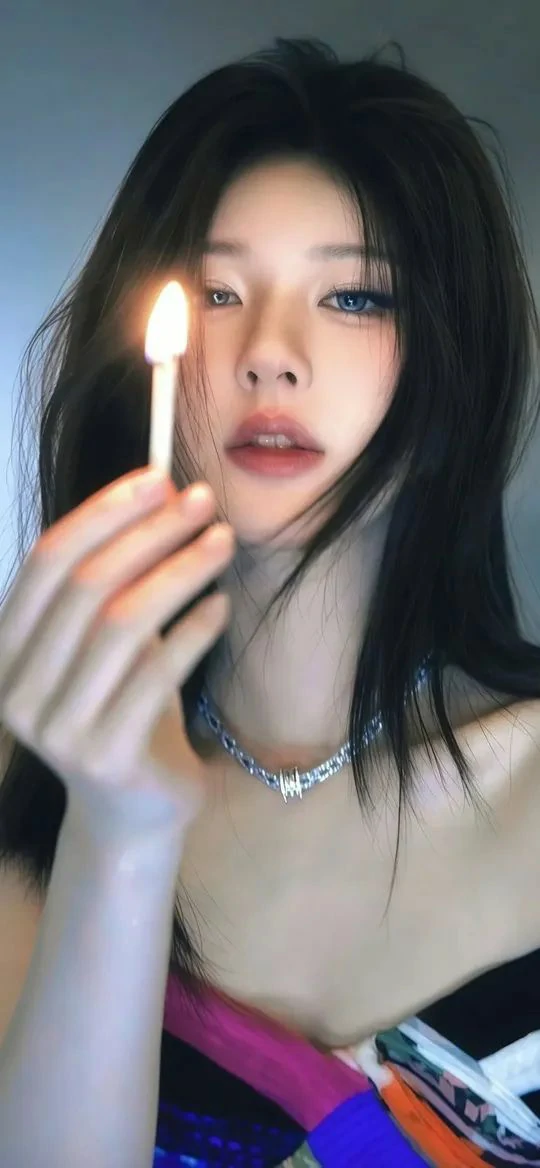 美女气质性感光影手机壁纸