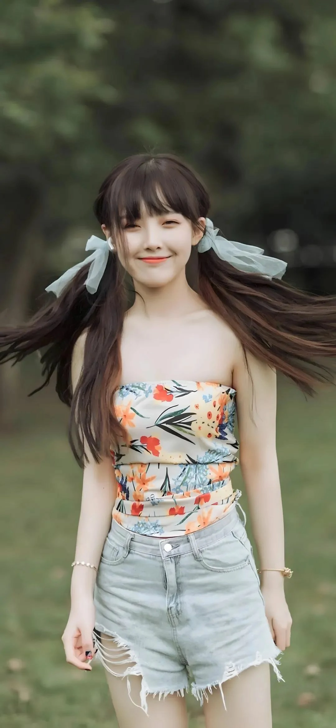 250626甜美系双马尾辫可爱美女阳光笑容壁纸